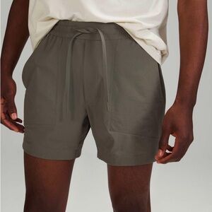 NWT Lululemon Bowline Short 5" *Stretch Ripstop